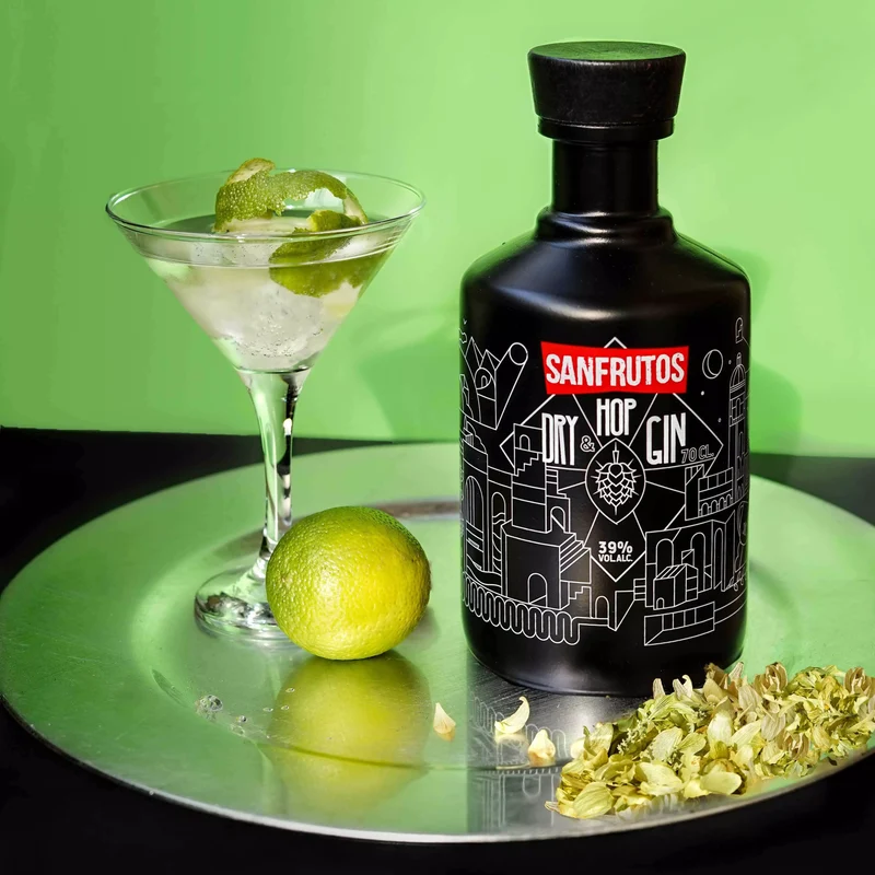 DRY AND HOP GIN SANFRUTOS