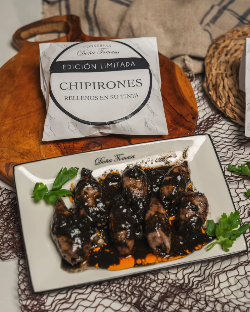Chipirones rellenos en su tinta 110g