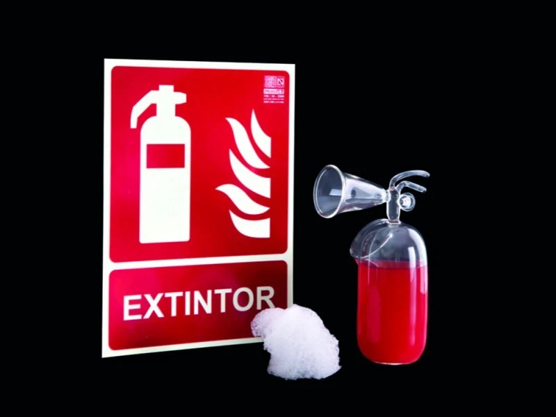 Vaso "thirst extinguisher". 13 x 9 x 19 cm - 1 ud.