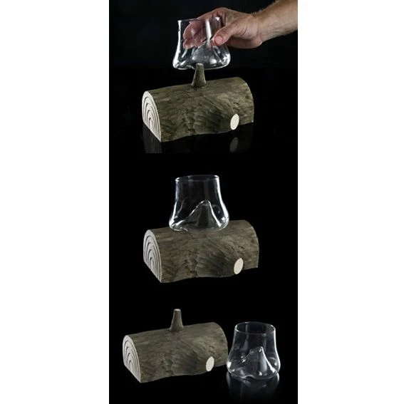 Vaso sobre base de madera tallada Wood Trunk Glass. 20 x 13 x 17 cm - 1 Ud.