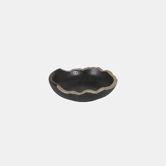 Plato redondo irregular negro filo marrón Stoneware. Varias medidas y uds.