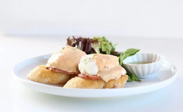 Huevos Benedictinos