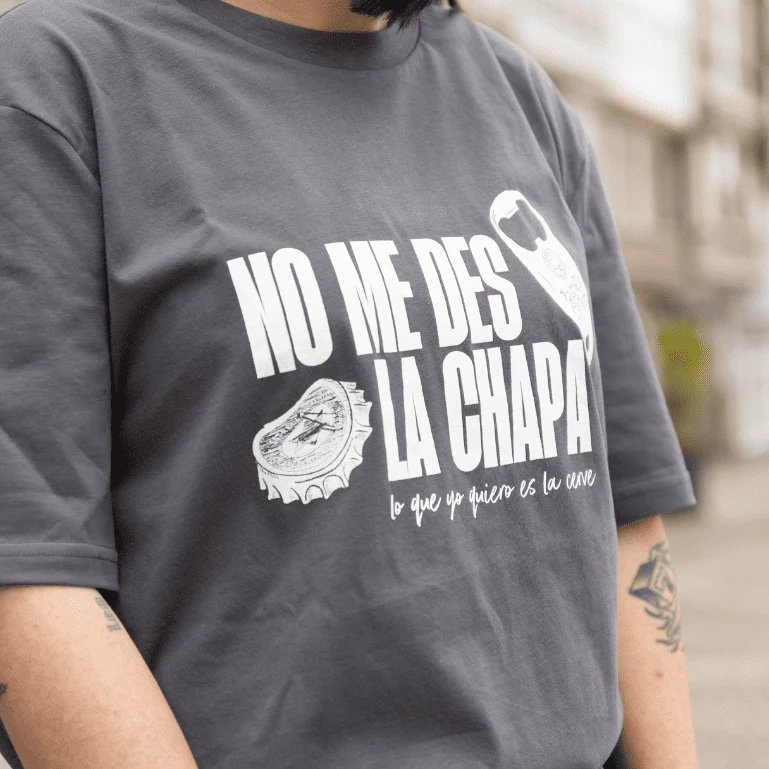 Camiseta Estrella Galicia edición “No me des la chapa”