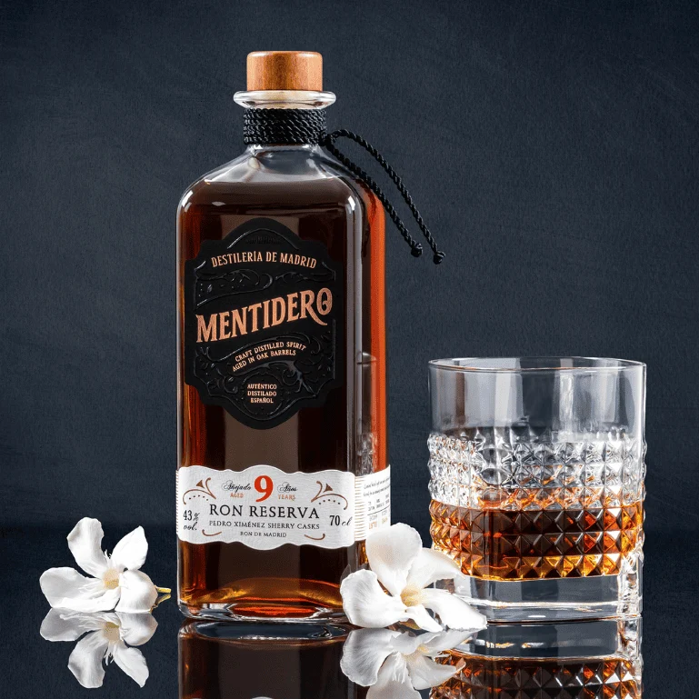 Ron mentidero Reserva 9 años en caja regalo de Destilería de Madrid, 1 botella de 70 cl