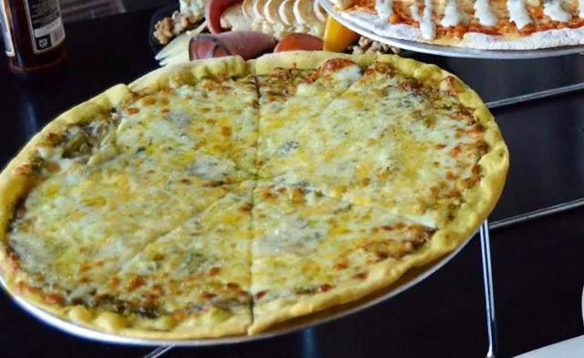 Pizza de Quesos