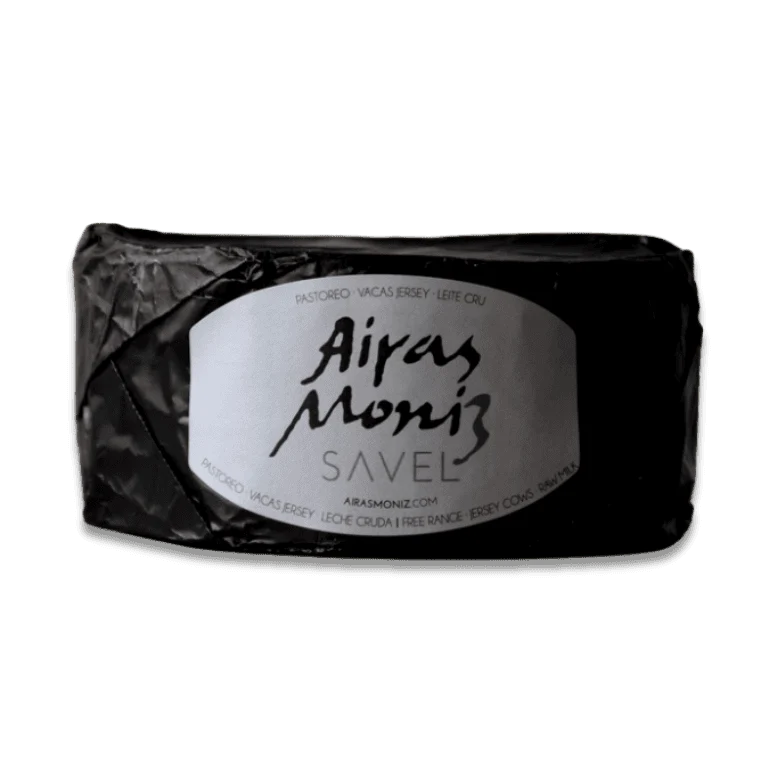 Pack queso de vaca Savel, mantequilla y ventresca de bonito en mantequilla de Airas Moniz