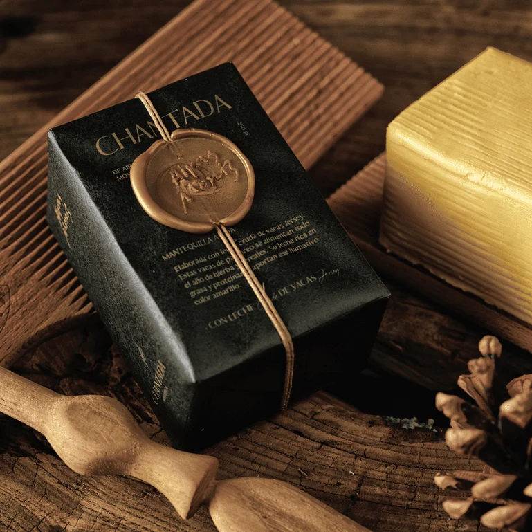Pack queso de vaca Savel, mantequilla y ventresca de bonito en mantequilla de Airas Moniz