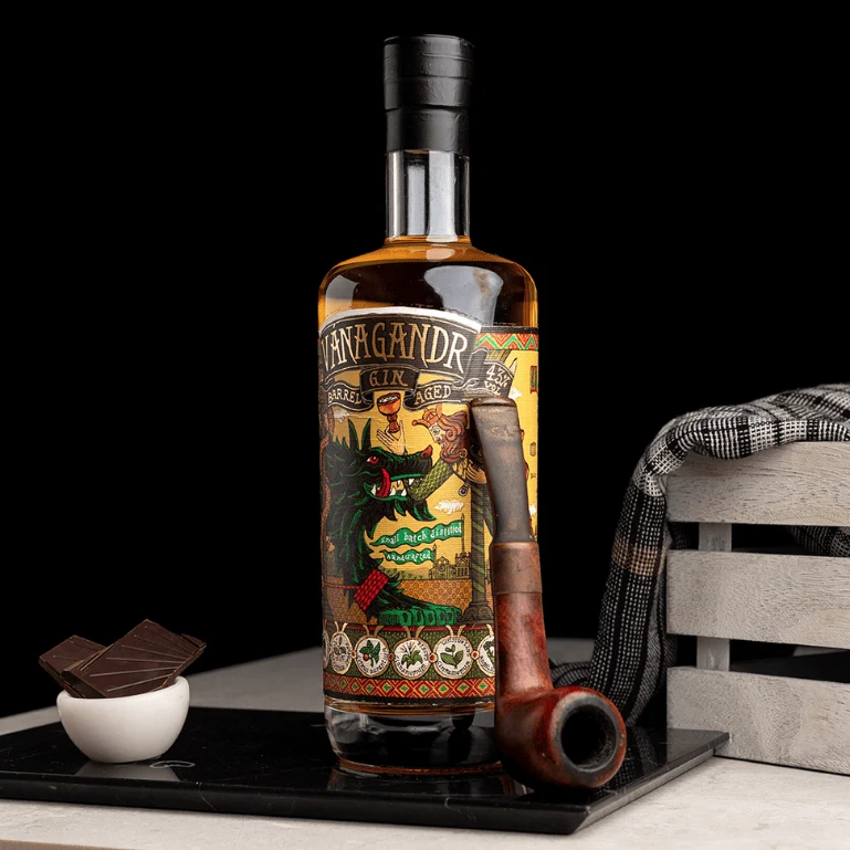 Ginebra Barrel Aged de Vánagandr Destilerías, botella de 70 cl
