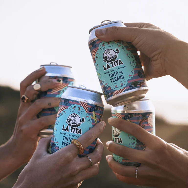 Tinto de verano de La Tita Rivera, 24 latas de 33 cl