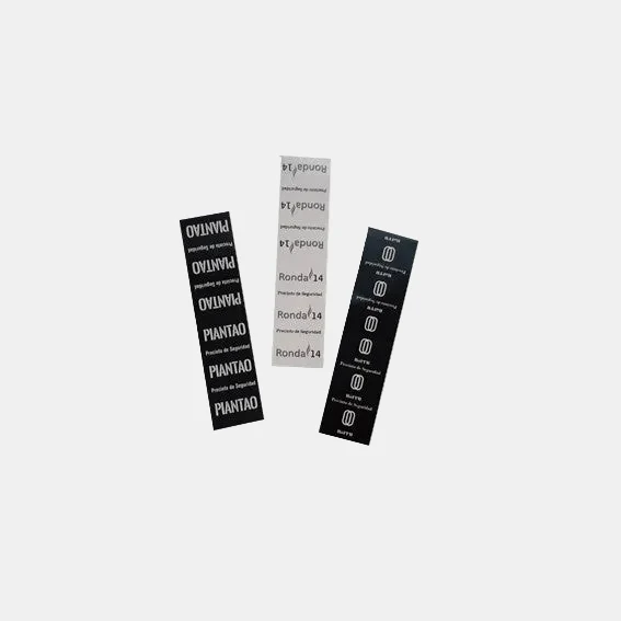 Precinto adhesivo personalizado en tinta negra. 12 x 3 cm. Varias cantidades.