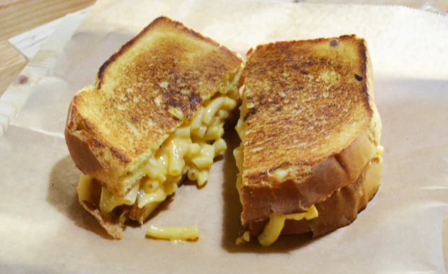 Mac & Cheese Sandwich