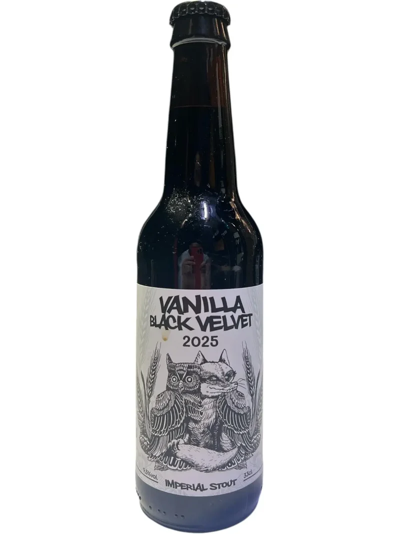 LA QUINCE X GUINEU VANILLA BLACK VELVET 2025
